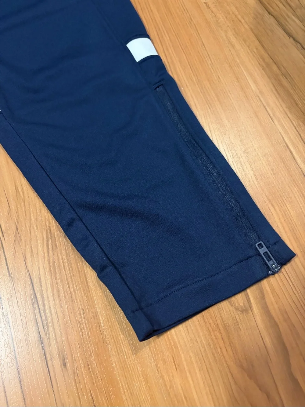 Under Armour Navy Blue Track Pants - Picture 2 of 4